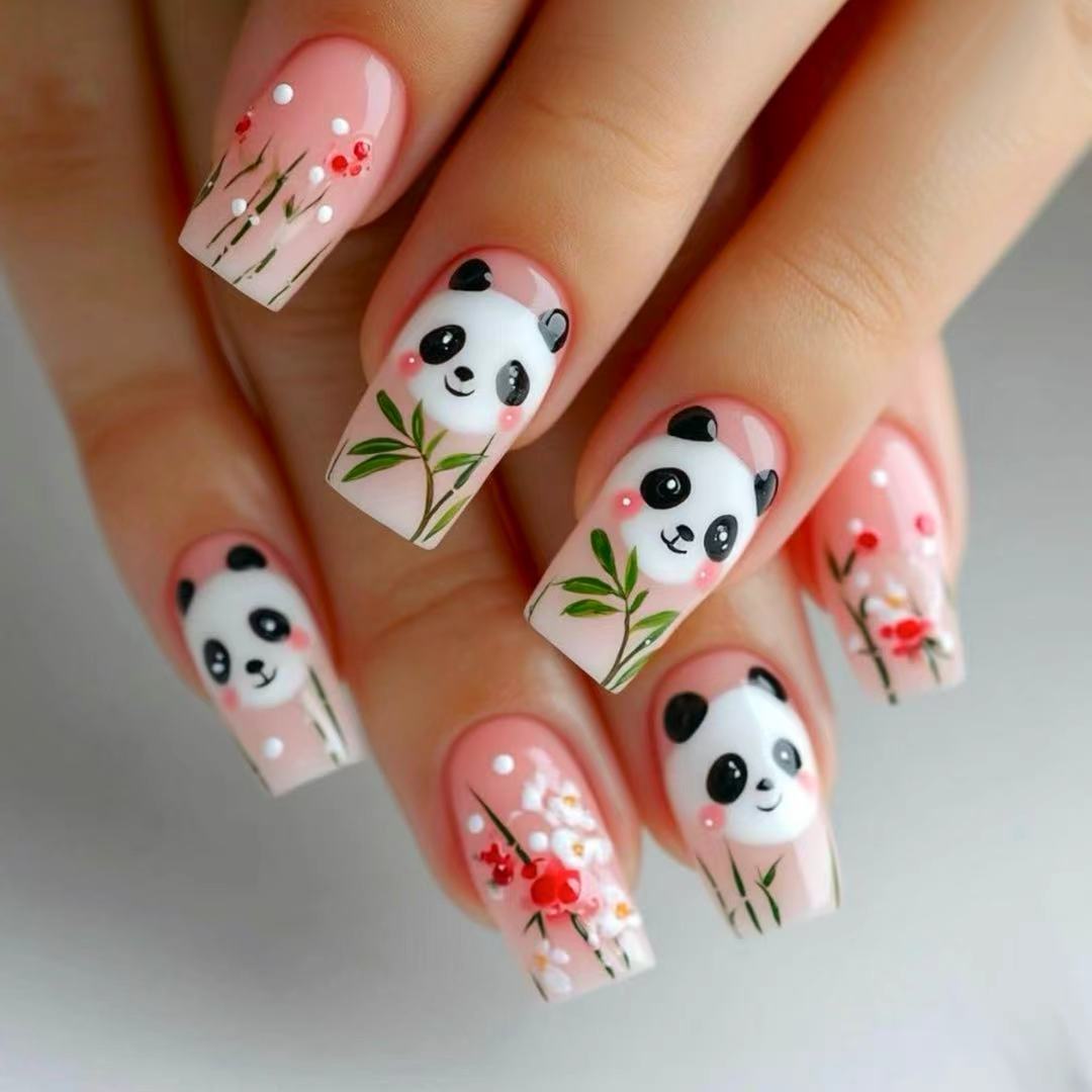 Panda-Themen Nagelkunstverlängerungen Brehn