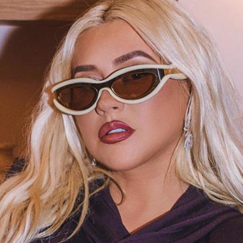 Damen stilvolle Sonnenbrille mit modischem Schwung Brehn