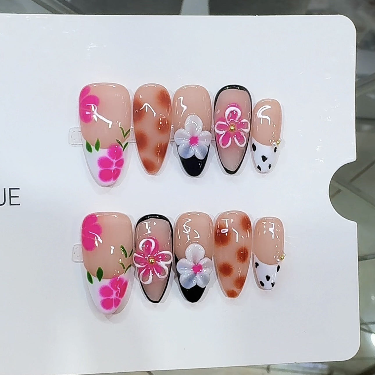 Künstlerisches Floral Press-On Nagelset Brehn 1787296026