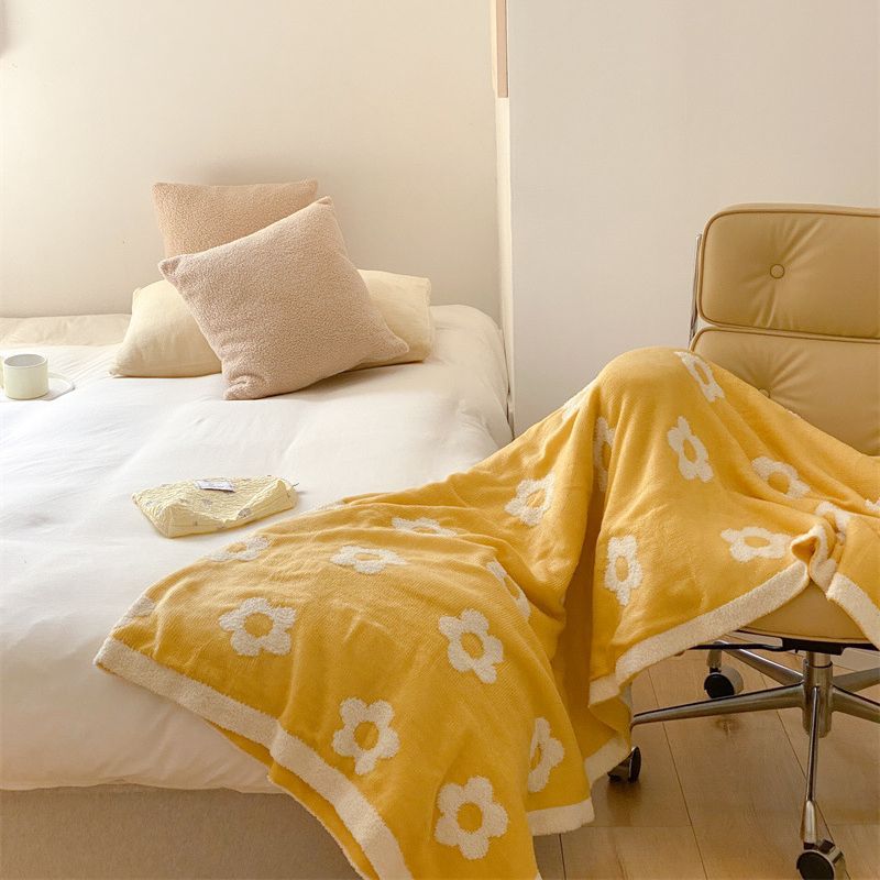 Unisex Kuschelige Decke mit floralem Design Brehn