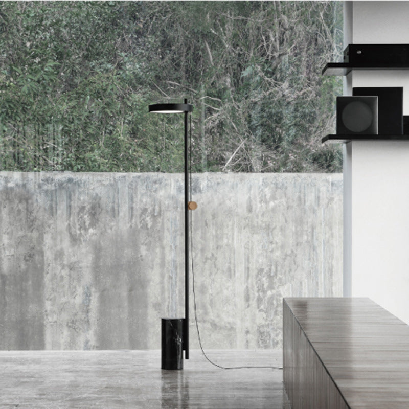 Moderne Skulptur Stehlampe