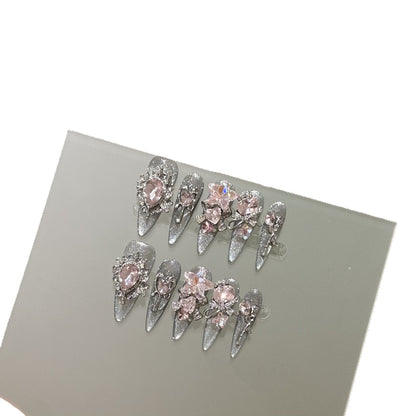 Elegantes, mit Strass verziertes Press-On-Nagel-Set
