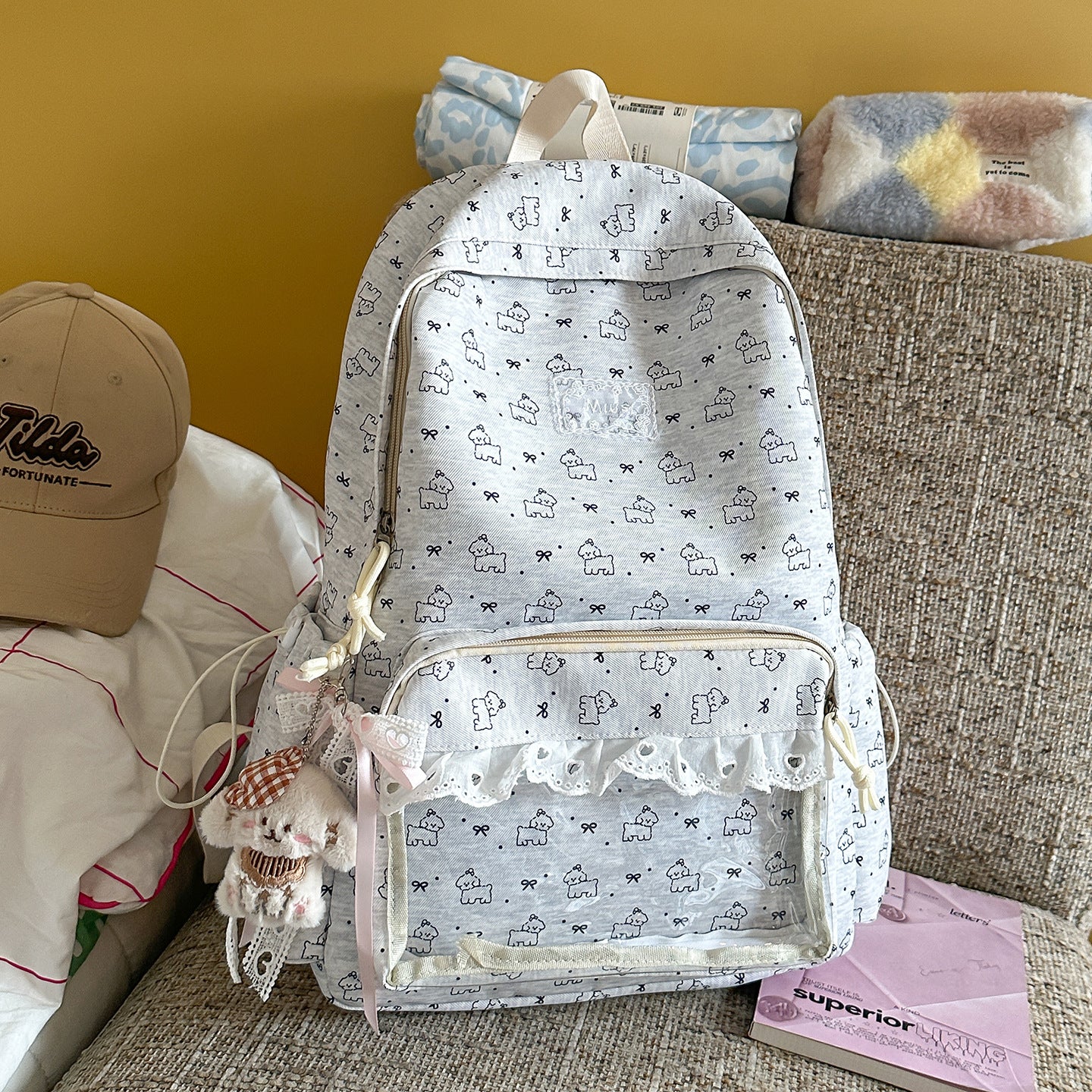 Süßer bestickter Rucksack