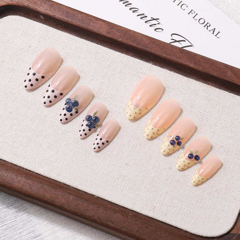 Französische Tipp Floral Press-On Nagel Set Brehn