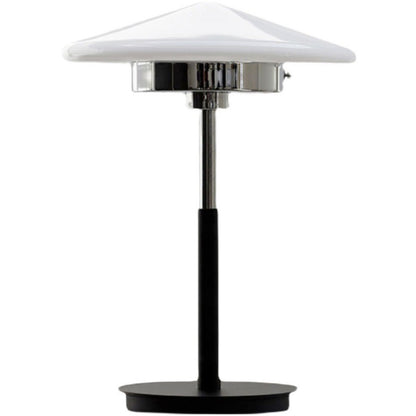 Moderne Minimalistische Tischlampe mit geometrischem Schirm