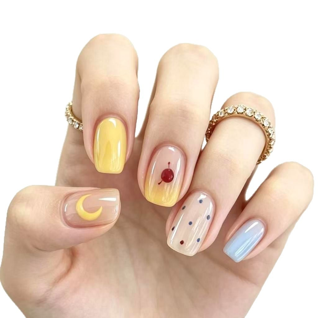 Künstlerische Nagelverlängerungen