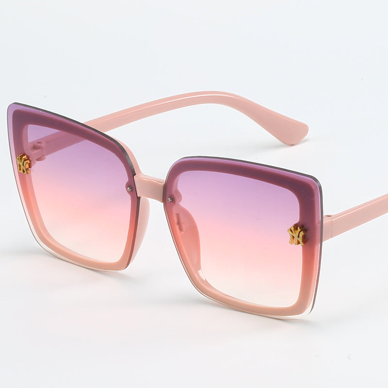 Damen stilvolle quadratische Sonnenbrille mit eleganten Details Brehn