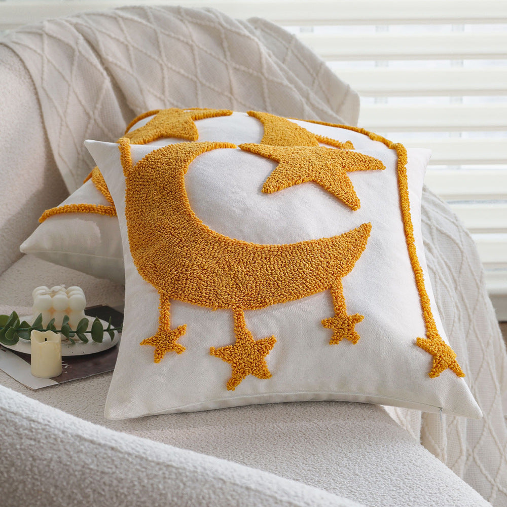 Quadratischer Kissenbezug mit reliefiertem Mond‑und‑Stern‑Tufting aus Chenille Brehn
