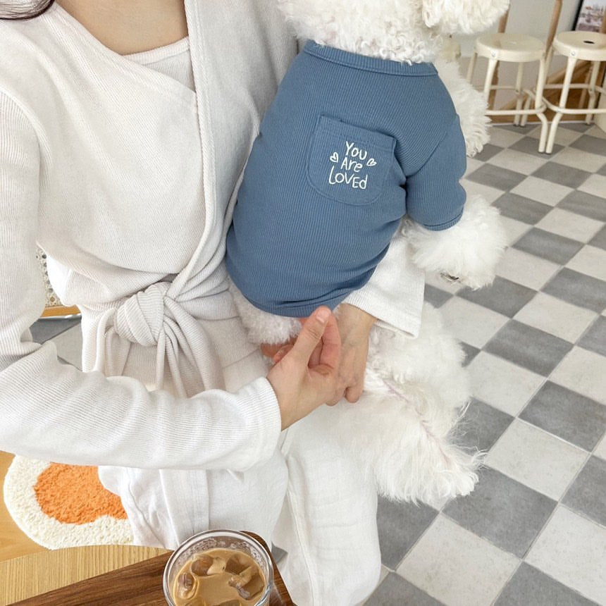 Rippstrickthermo-Baumwoll-Hundepullover mit gestickter Tasche