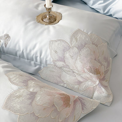 Luxuriöses Baumwoll-Satin Bettwäsche-Set mit großflächiger Blumenstickerei