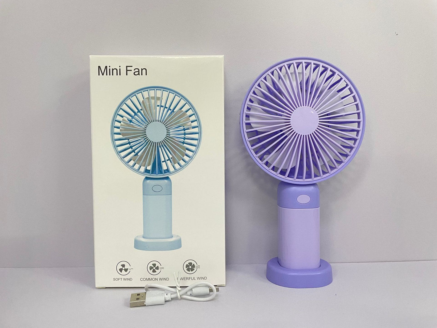 Unisex Tragbarer Mini Ventilator mit USB-Ladefunktion und mehrfachen Geschwindigkeitsstufen Brehn