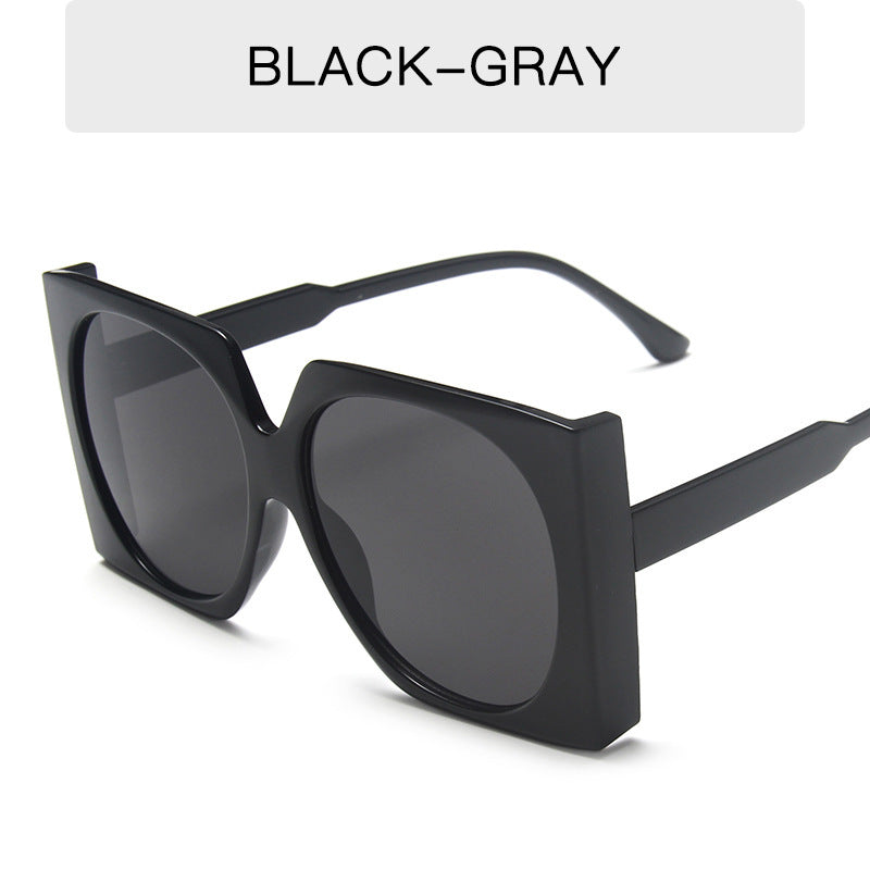 Damen Oversized Sonnenbrille im eleganten Rahmen Brehn