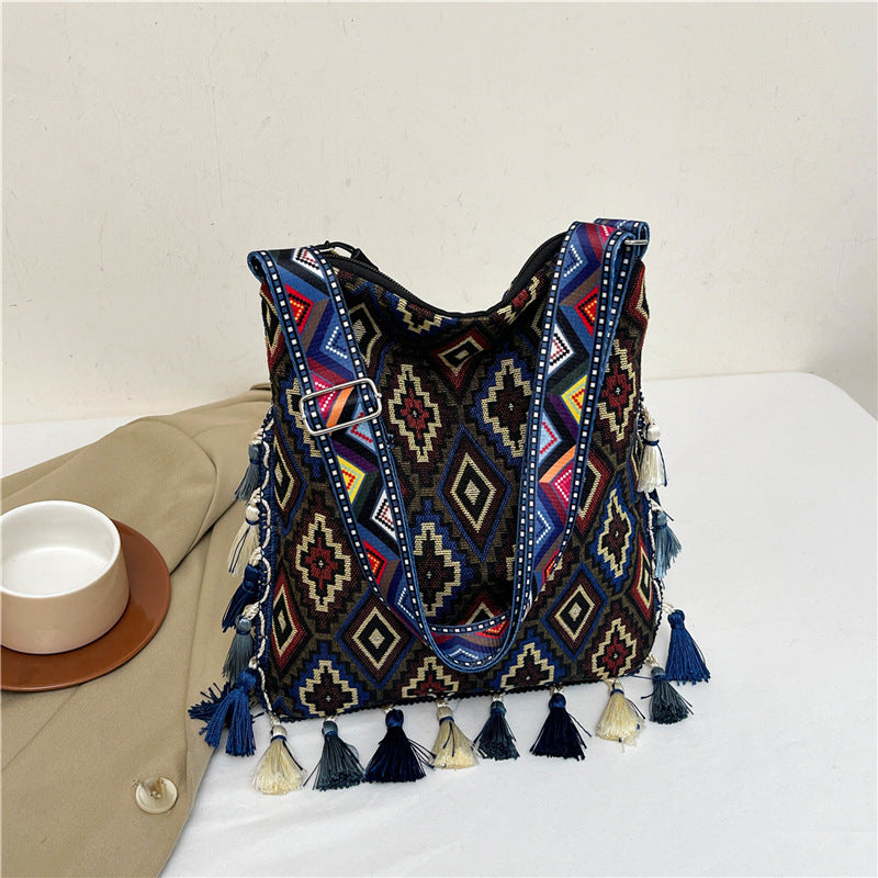 Bohemian Quasten Schultertasche