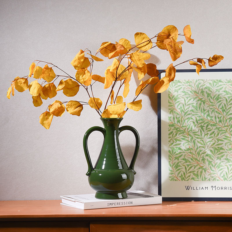 Elegante geschwungene Keramikvase