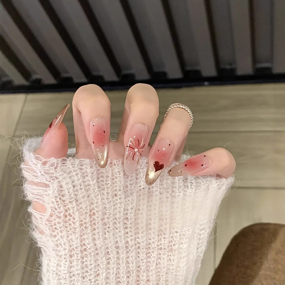 Künstlerische Nagelkunst Press-On Nägel Brehn