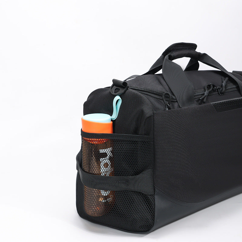 Herren Sportliche Reisetasche mit umfangreichen Stauraum und abnehmbaren Schultergurt Brehn
