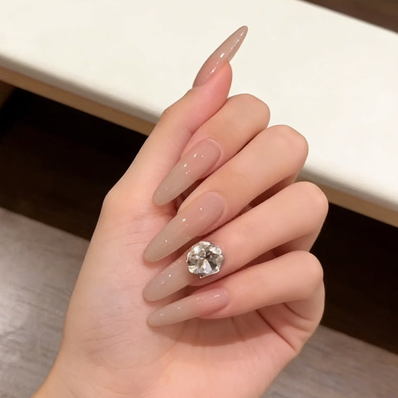 Stiletto Press-On Nail Set mit Strass-Akzenten Brehn