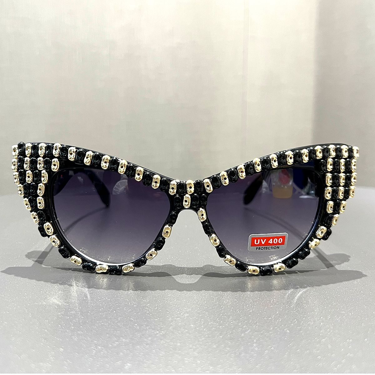Damen Cat-Eye Sonnenbrille mit farblich akzentuiertem Rahmen Brehn