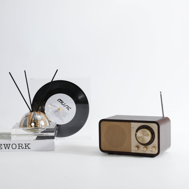 Vintage-inspirierter Bluetooth-Lautsprecher