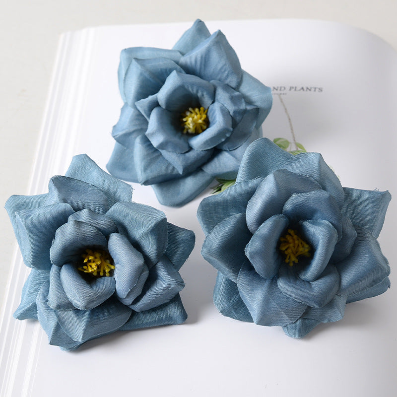Elegante Stoffblumen-Haarsträuße