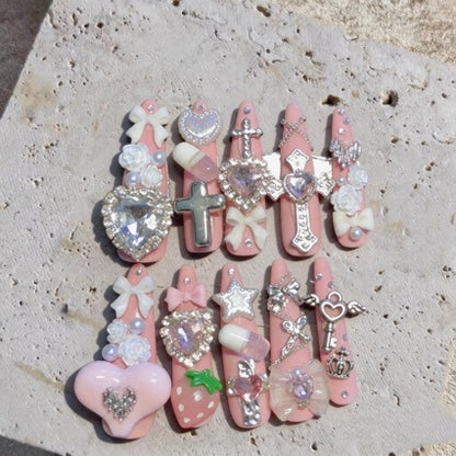 Dekorative Nagelkunst