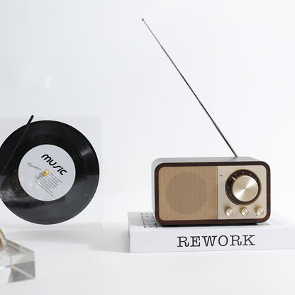 Vintage-inspirierter Bluetooth-Lautsprecher
