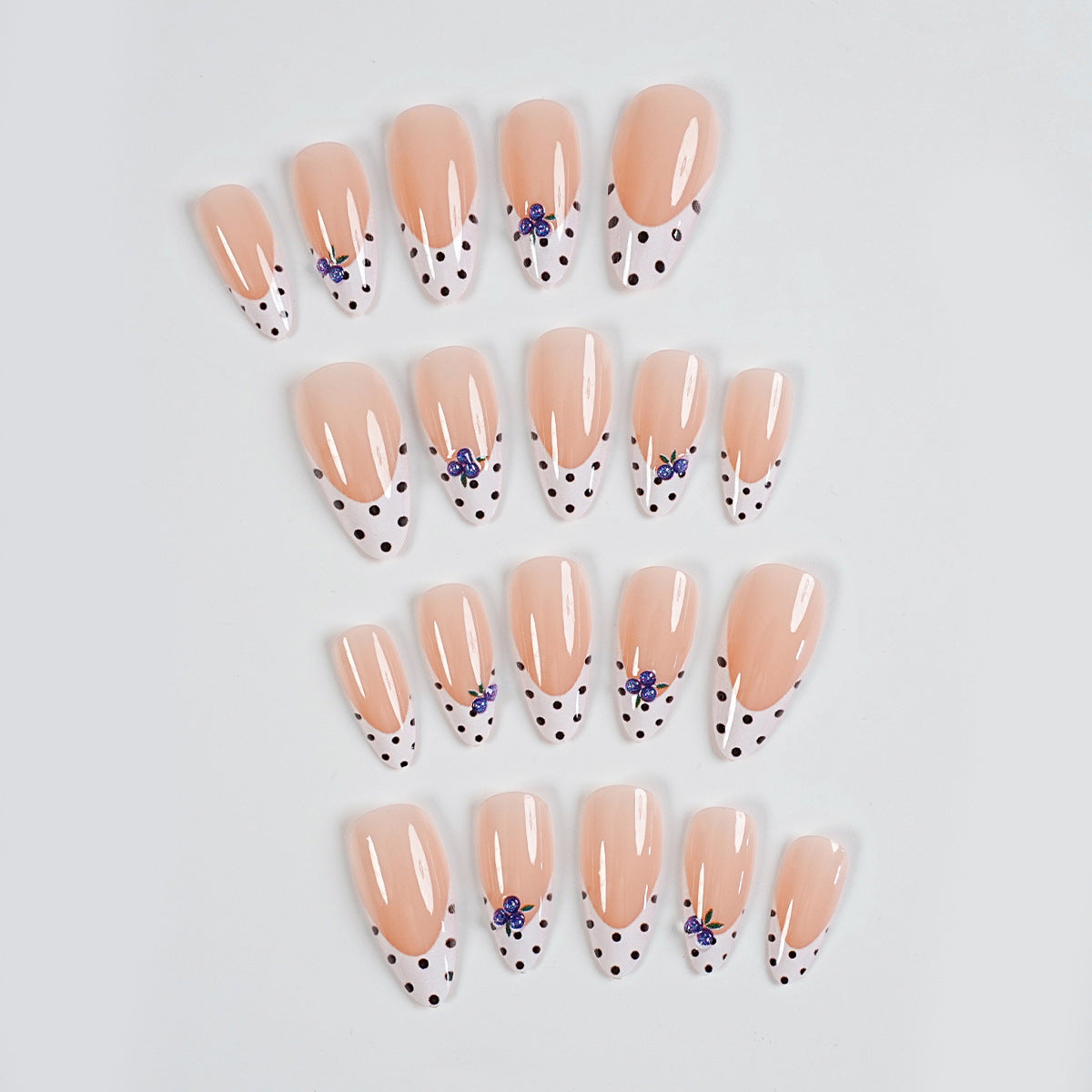 Komplettes Press-On Nagelkunst Set