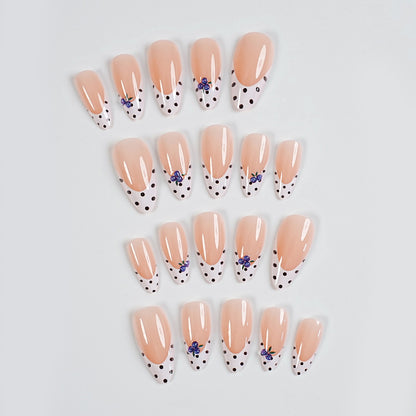 Komplettes Press-On Nagelkunst Set