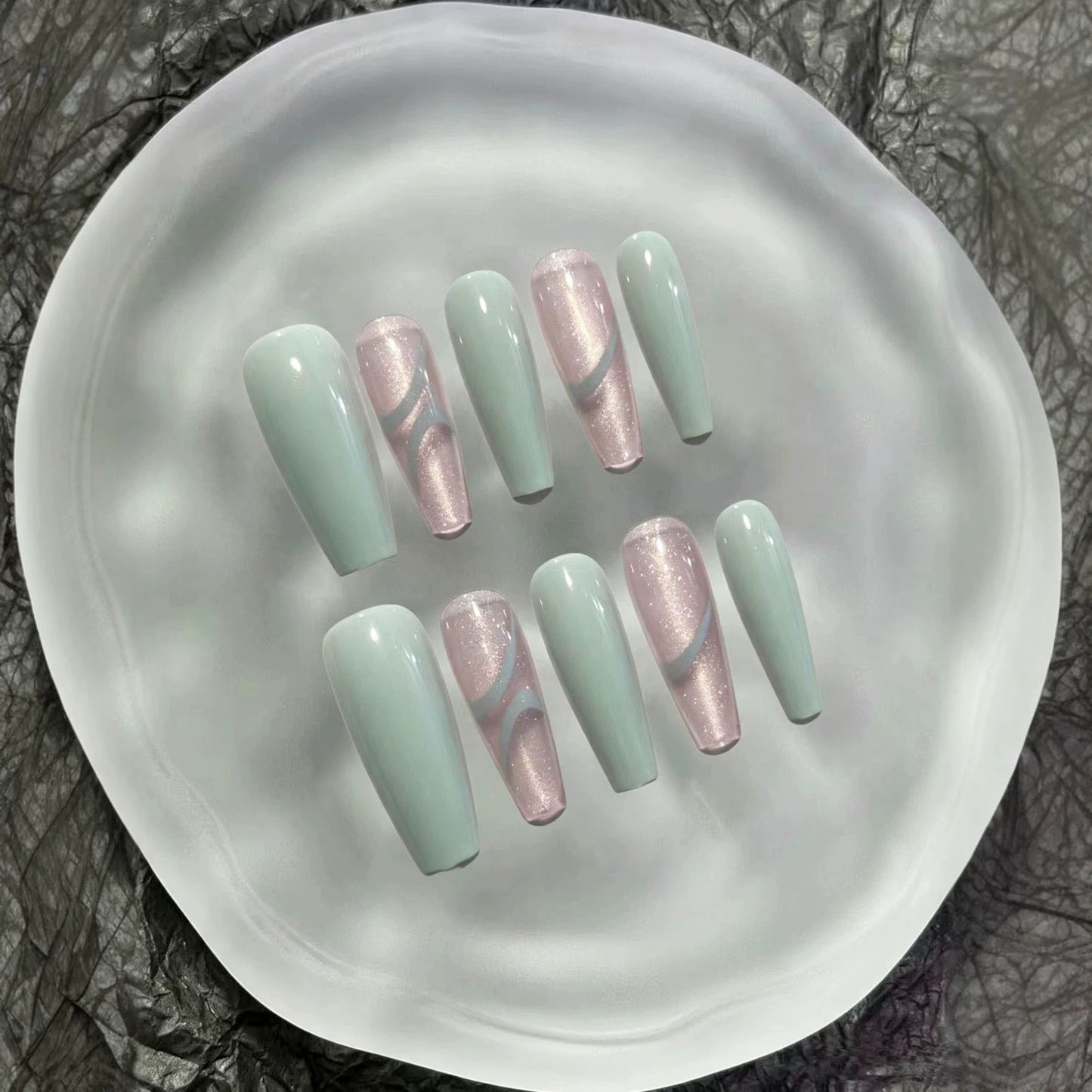 Lange Stiletto Nagelkunst Brehn