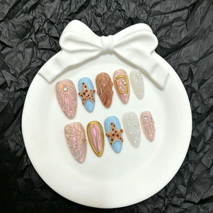 Dekorative Press-On Nagelkunst Set mit einzigartigen maritimen Designs