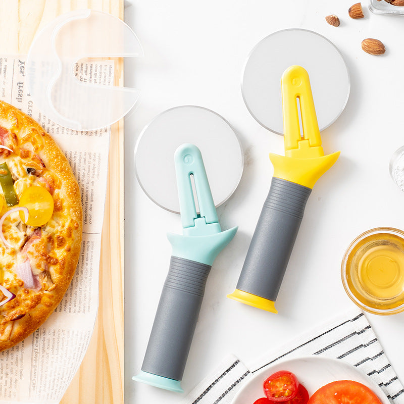 Ergonomischer Pizzaschneider mit Sicherheitsmechanismus Brehn