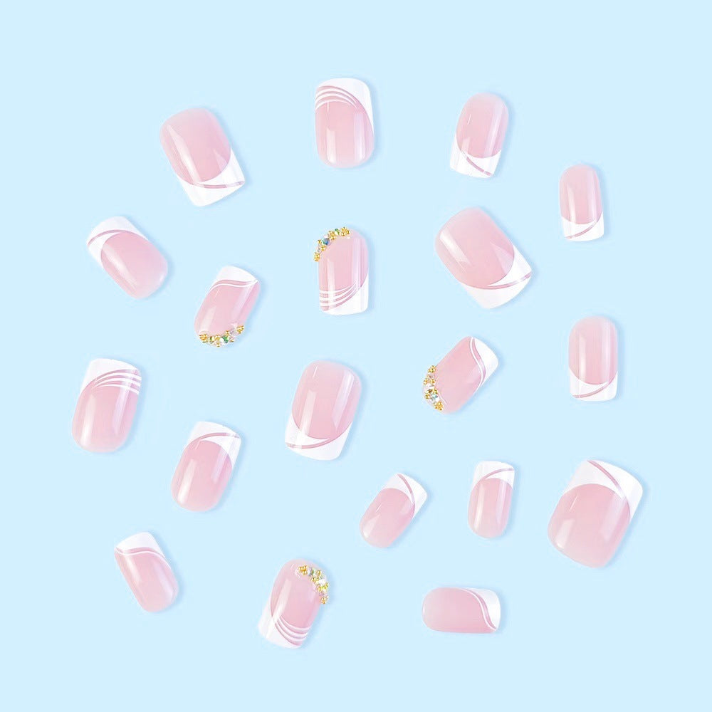 Kunstnageldesign mit eleganten Akzenten Brehn