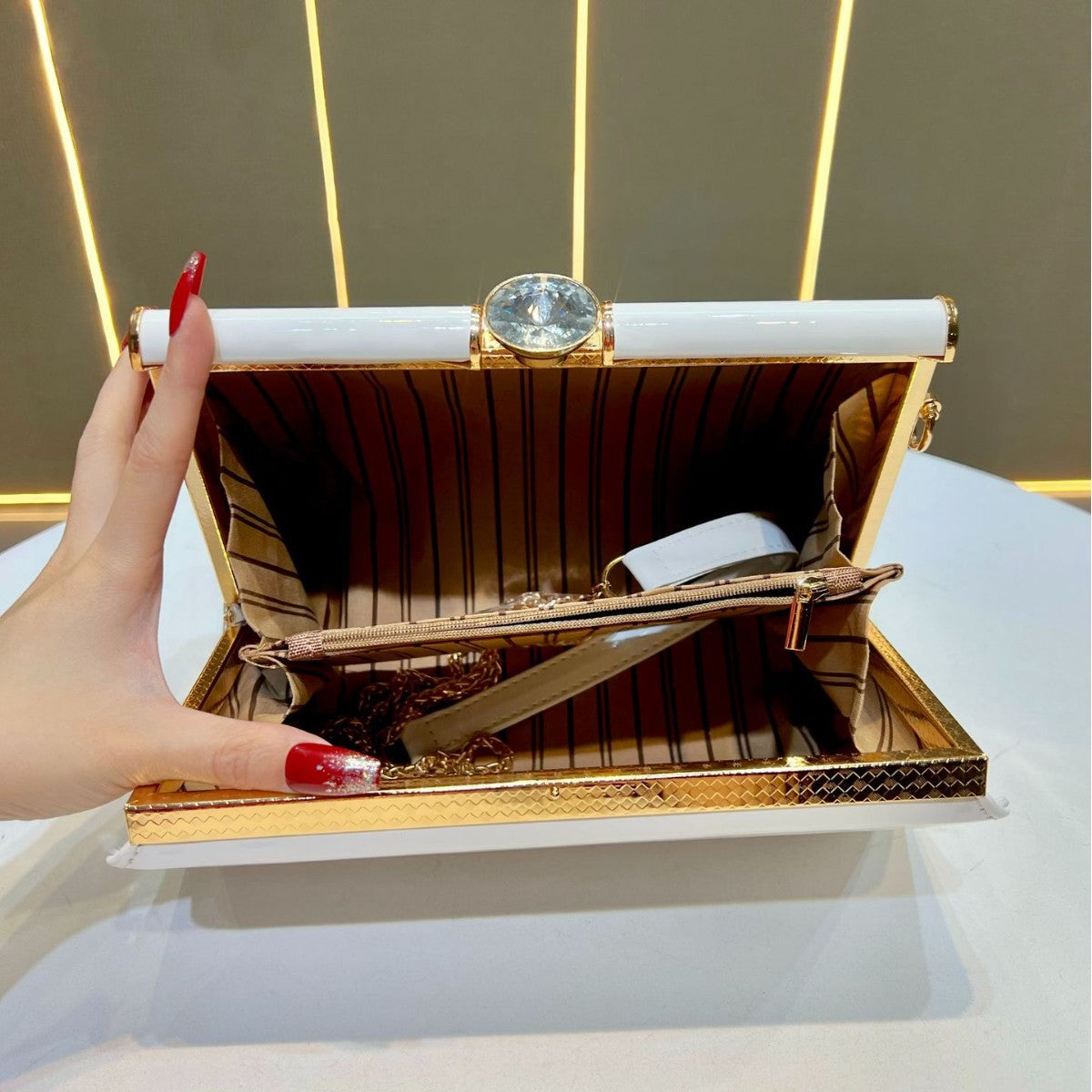 Elegante Patentleder Abend Clutch