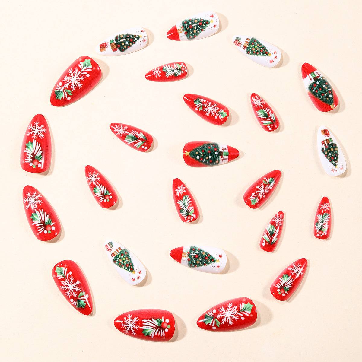 Festliche weihnachtliche Nagelkunstverlängerungen Brehn