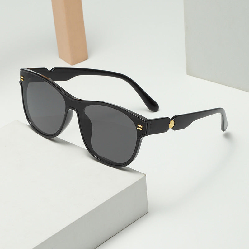 Damen modische Sonnenbrille mit einzigartigem Rahmen Brehn