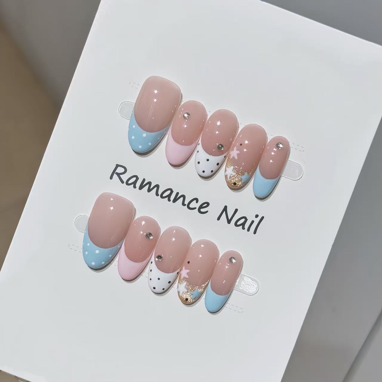 Press-On Nail Art Brehn