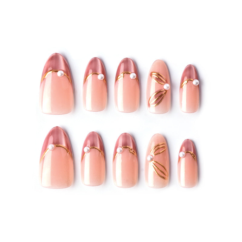 Glamouröse French Tip Press-On Nagelkunst Brehn