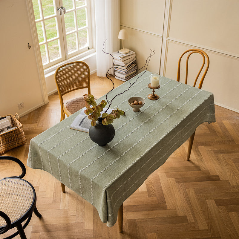 Zeitgenössisches gestreiftes Tischdecke