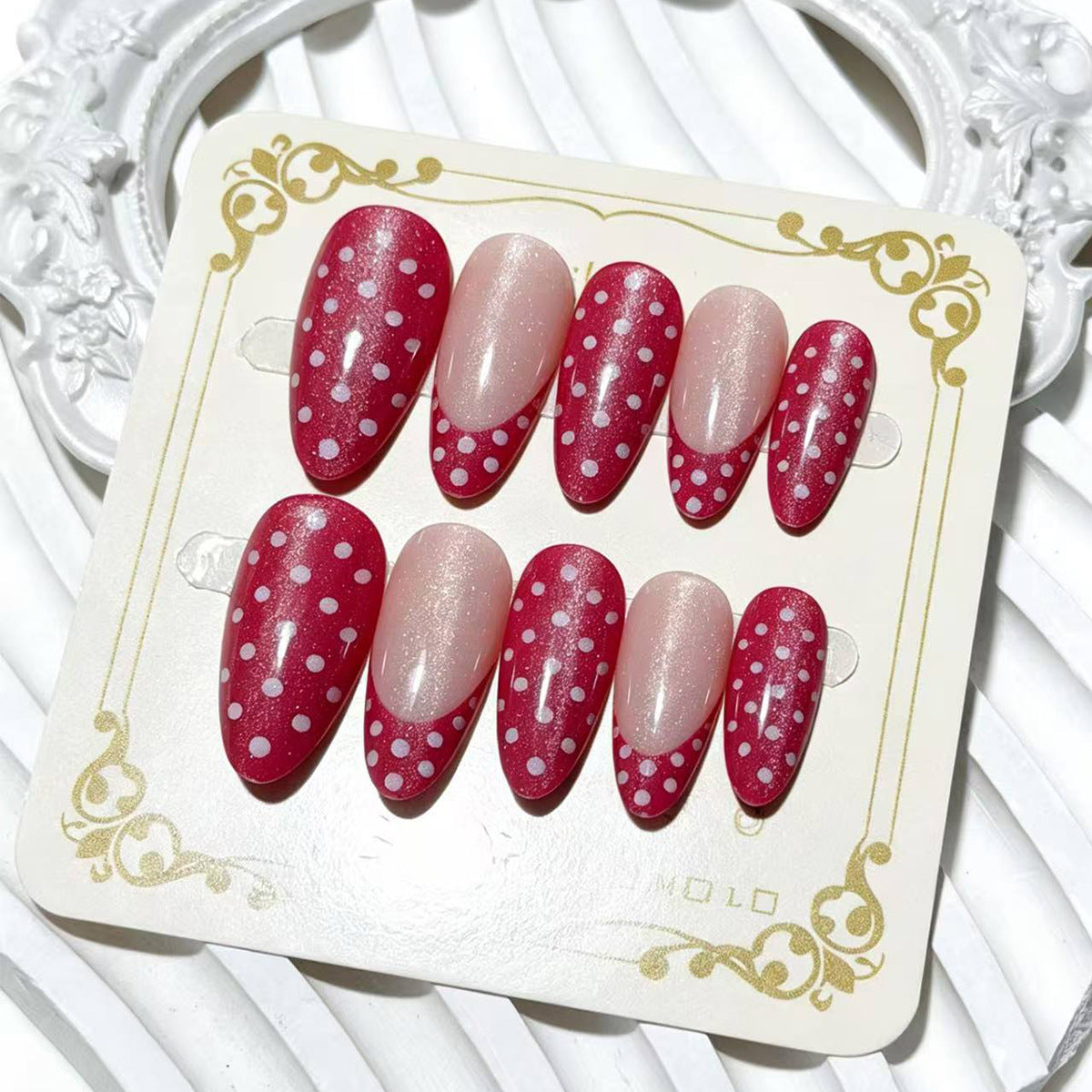 Trendige Spitznagel Press-On Nagelset Brehn