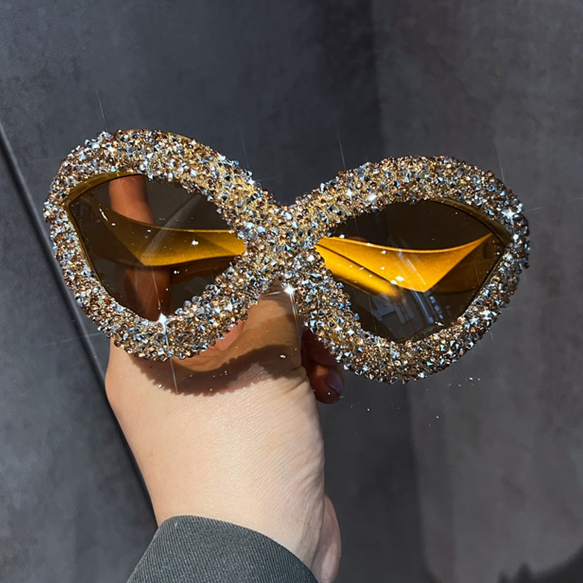 Damen extravagante Sonnenbrille mit funkelndem Kristallbesatz Brehn