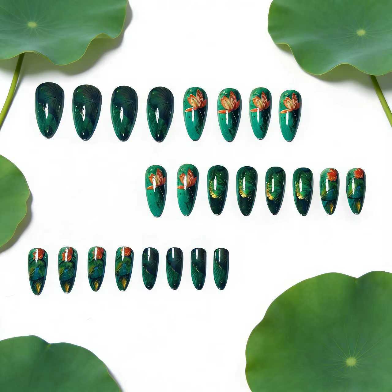 Künstliche Kunstnägel mit Elegantem Wasserlilien-Design Brehn