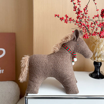 Dekoratives Kuschelpferd aus Teddy-Fleece als Deko- und Spielkissen