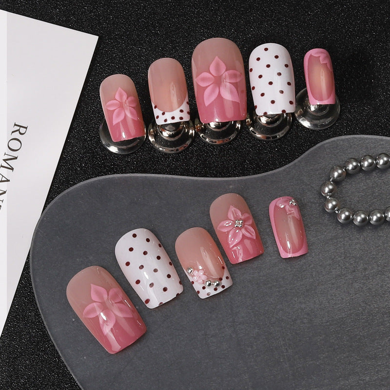Floral Verziertes Press-On Nagelset Brehn