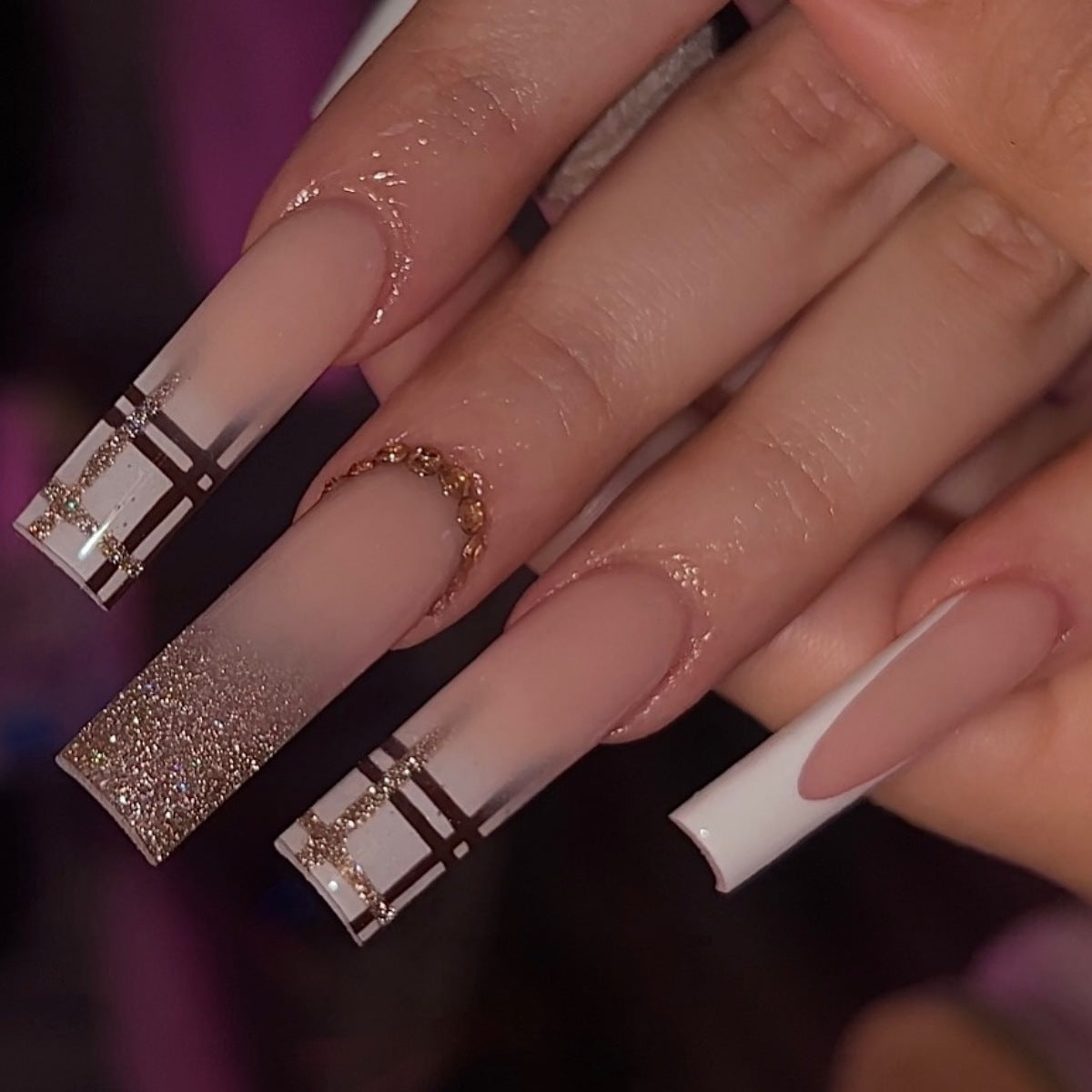 Luxuriöse langlebige Acryl-Nagelverstärkungen Brehn