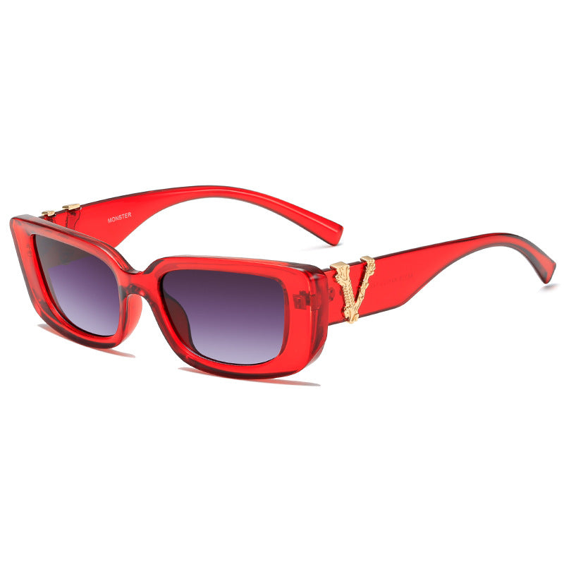 Damen Modische Sonnenbrille mit luxuriösem Tortoise-Design und goldenen Akzenten Brehn