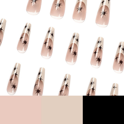 Kunstvolle Nagelverlängerungen mit elegantem Sternen-Design Brehn