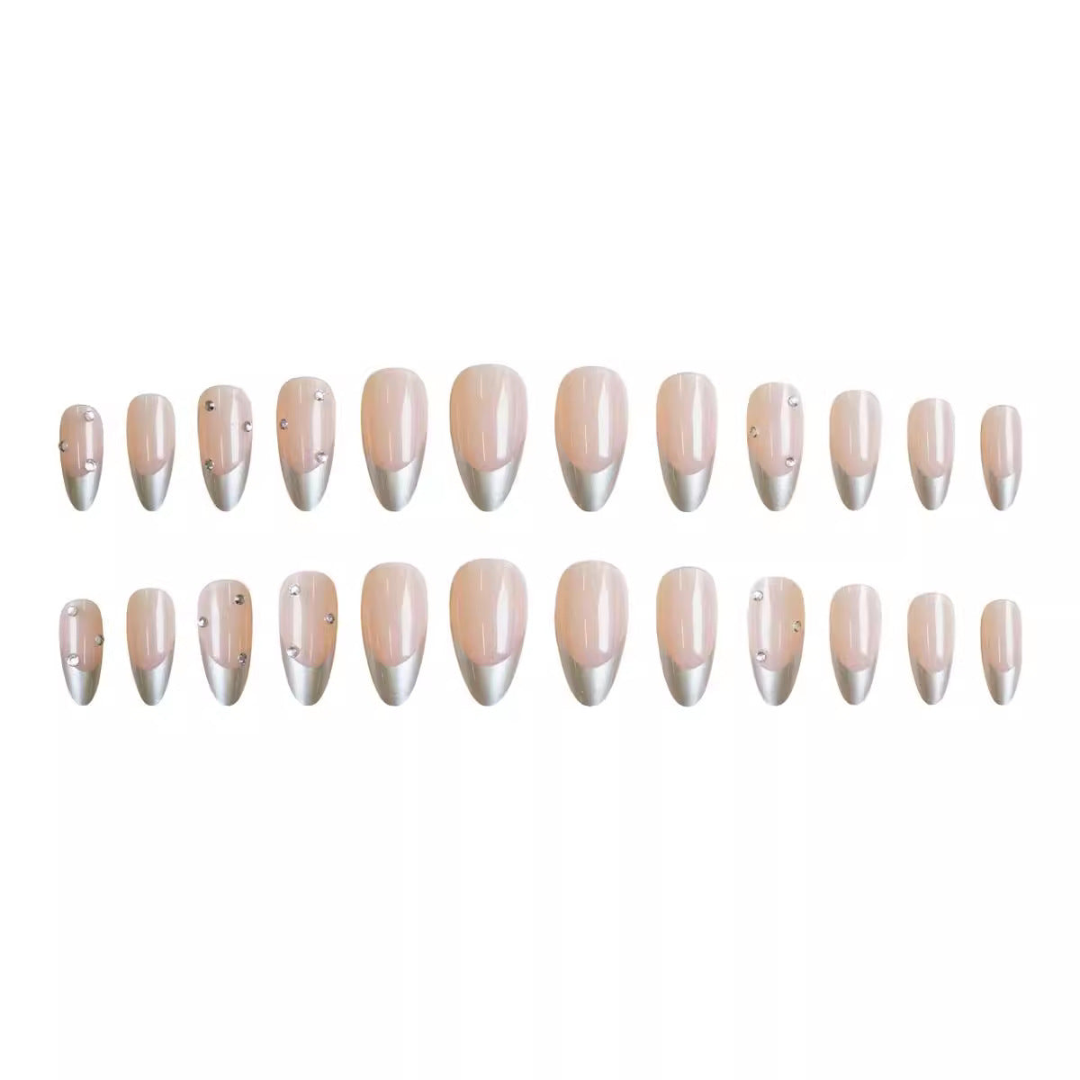 Kunstnagelset mit eleganten Metallic-Nuancen und Strassverzierungen Brehn
