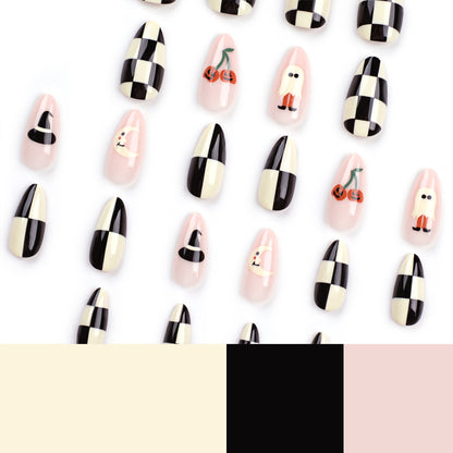 Künstliche Nagelkunst im Halloween-Design Brehn