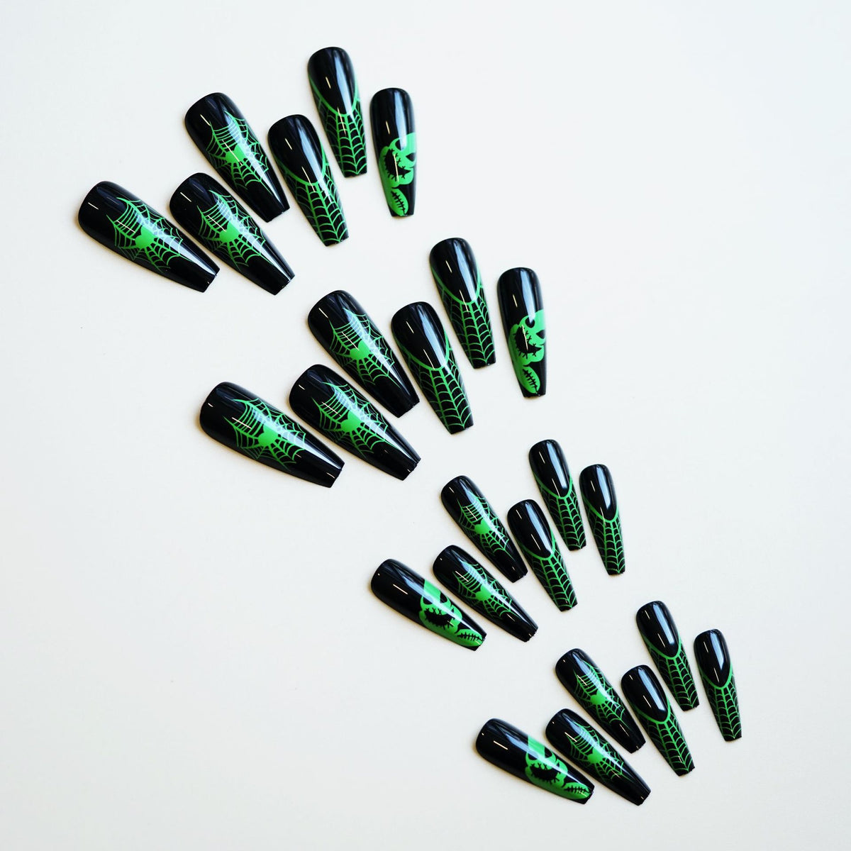 Halloween-Themen Stiletto Press-On Nail Art Brehn