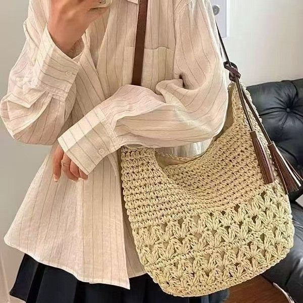 Makramee Umhängetasche mit Quastendetails Brehn